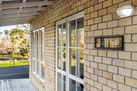 Photo of property in 154 Awa Road, Kumeu, 0891