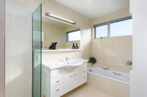 Photo of property in 163 Ngatai Road, Otumoetai, Tauranga, 3110