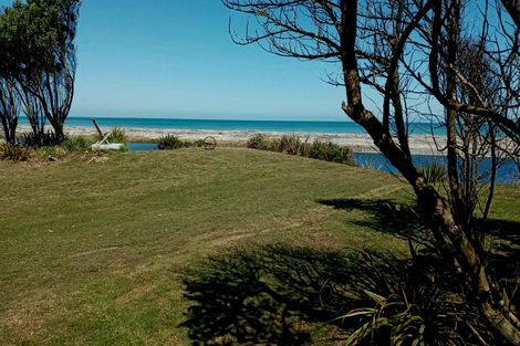 Photo of property in 5 Bluecliffs Beach Road, Papatotara, Tuatapere, 9691
