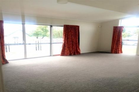 Photo of property in 19 Cottrell Place, Clendon Park, Auckland, 2103