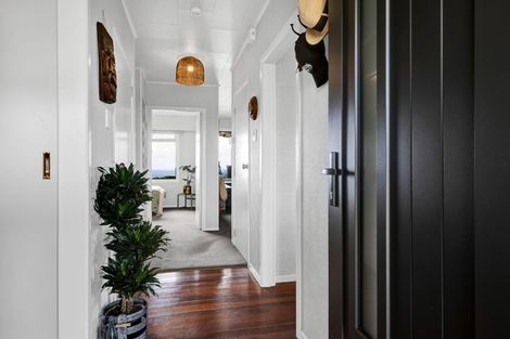 Photo of property in 24 Darwin Crescent, Spotswood, New Plymouth, 4310