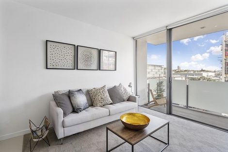 Photo of property in Halsey Apartments At Lighter Quay, 506/77 Halsey Street, Auckland Central, Auckland, 1010
