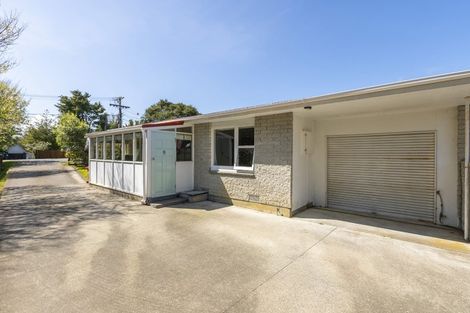 Photo of property in 4b Te Uruhi Grove, Paraparaumu, 5032