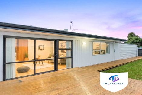 Photo of property in 1/735 Massey Road, Mangere, Auckland, 2022