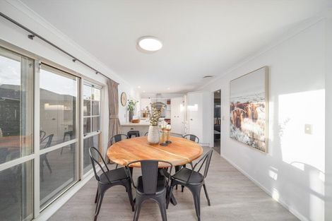 Photo of property in 4 Gracefield Place, Huntington, Hamilton, 3210