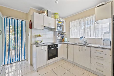 Photo of property in 11 Steven Street, Mangere East, Auckland, 2024