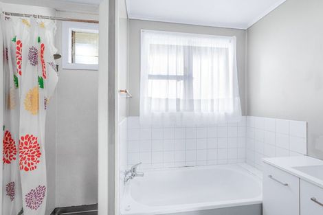 Photo of property in 50 Kaka Crescent, Tokoroa, 3420