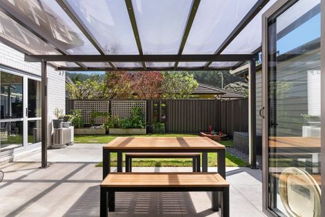 Photo of property in 1 Chalfont Road, Silverstream, Upper Hutt, 5019