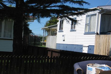 Photo of property in 3a Martin Place, Kelston, Auckland, 0602