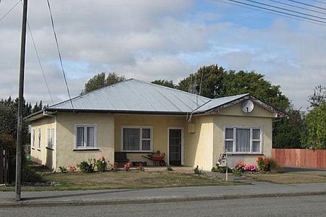 Photo of property in 13 Holmes Street, Waimate, 7924