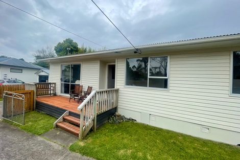 Photo of property in 32 Candia Road, Swanson, Auckland, 0614