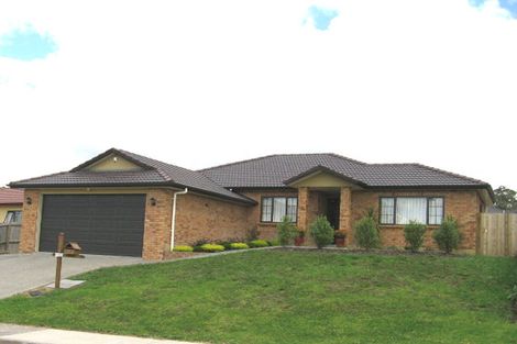 Photo of property in 5 Berkshire Terrace, Massey, Auckland, 0614