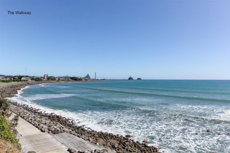 Photo of property in Quarterdeck, 3/4 Buller Street, New Plymouth, 4310