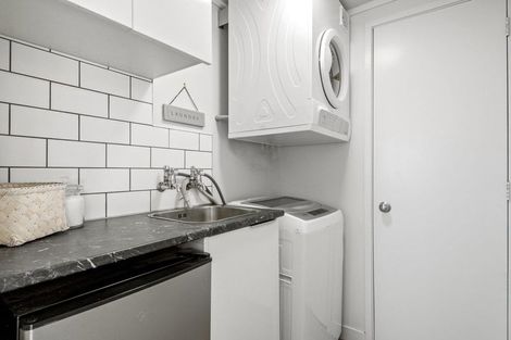 Photo of property in 9 Archers Road, Hillcrest, Auckland, 0629