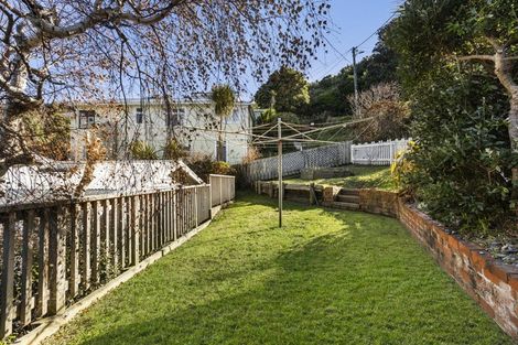 Photo of property in 15 Oku Street, Island Bay, Wellington, 6023