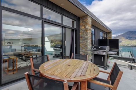 Photo of property in 10 Highlands Close, Queenstown, 9300