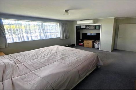 Photo of property in 50 Aniseed Grove, Timberlea, Upper Hutt, 5018