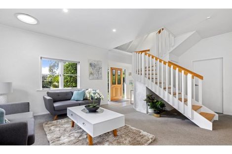 Photo of property in 1/5 Scarlock Avenue, Browns Bay, Auckland, 0630