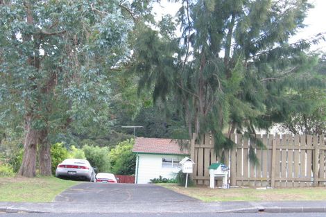 Photo of property in 2/140 Lynn Road, Bayview, Auckland, 0629