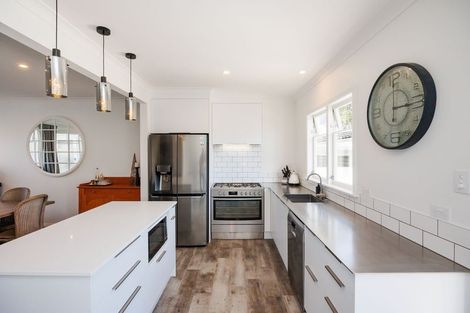 Photo of property in 30 Lincoln Terrace, Hokowhitu, Palmerston North, 4410