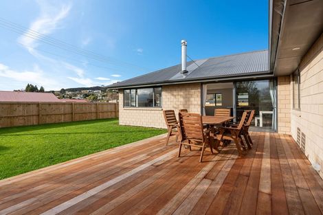 Photo of property in 2 Margate Street, Waihola, Milton, 9073