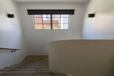 Photo of property in 30 Parkwood Crescent, Gulf Harbour, Whangaparaoa, 0930