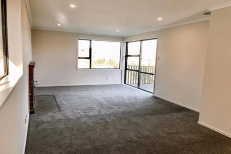 Photo of property in 32 Tomkins Street, Green Island, Dunedin, 9018
