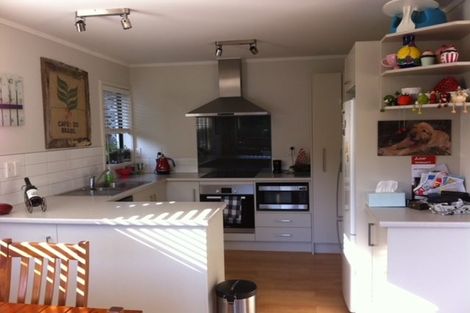 Photo of property in 33 Ngaio Gorge Road, Ngaio, Wellington, 6035