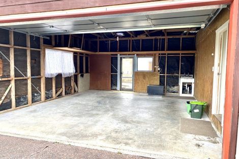 Photo of property in 13 Glenshee Place, Highland Park, Auckland, 2010