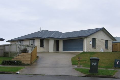 Photo of property in 44 Logan Way, Kelvin Grove, Palmerston North, 4414