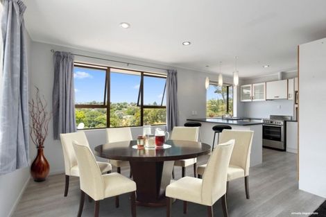 Photo of property in 2/15 Flavia Close, Torbay, Auckland, 0630