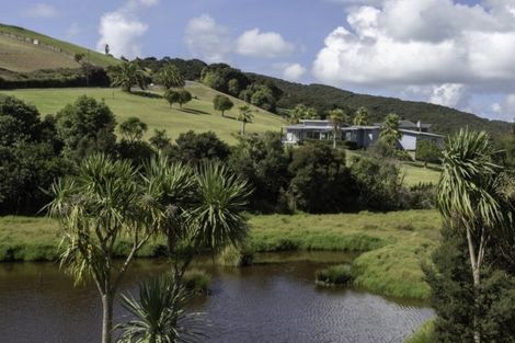 Photo of property in 16 Te Akau Drive, Russell, 0272