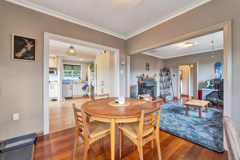 Photo of property in 79 Mangorei Road, Strandon, New Plymouth, 4312