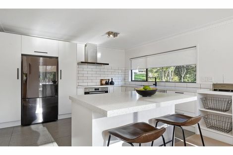 Photo of property in 54 The Avenue, Albany, Auckland, 0632