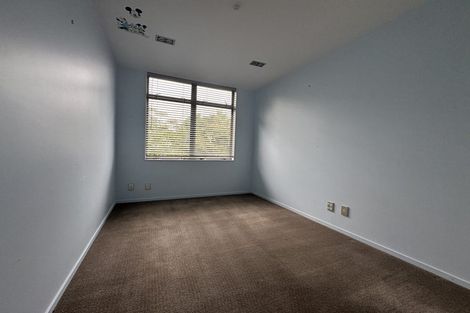 Photo of property in 77 Kittiwake Drive, Schnapper Rock, Auckland, 0632