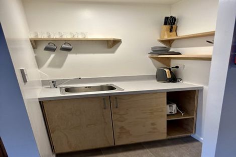 Photo of property in 4 Heathvale Place, Heathcote Valley, Christchurch, 8022