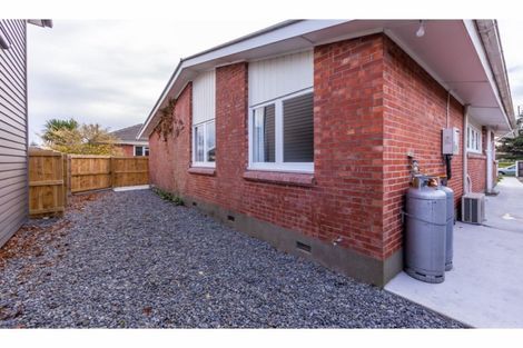 Photo of property in 201 Memorial Avenue, Burnside, Christchurch, 8053
