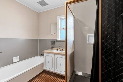 Photo of property in 283 Frankley Road, Ferndale, New Plymouth, 4310