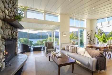Photo of property in 43 Arrowtn-lke Hayes Road, Lake Hayes, Queenstown, 9371