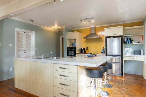 Photo of property in 9 Lincoln Street, Picton, 7220