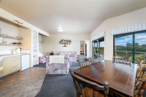 Photo of property in 104 Te Wahapu Road, Russell, 0272