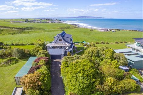 Photo of property in 10 Rimu Street, Kaka Point, Balclutha, 9271