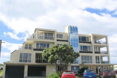 Photo of property in 8/19 Victoria Road, Mount Maunganui, 3116