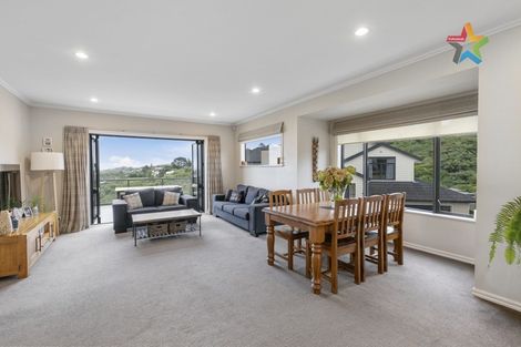 Photo of property in 47 Arahiwi Grove, Tirohanga, Lower Hutt, 5010