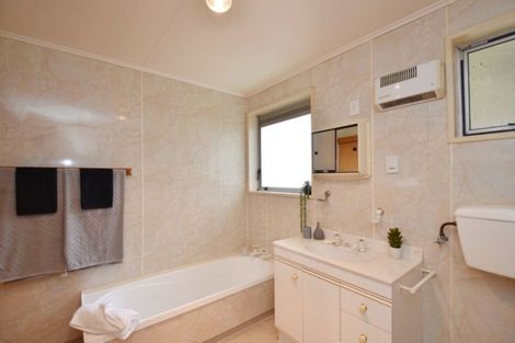 Photo of property in 48 Severn Street, Clifton, Invercargill, 9812