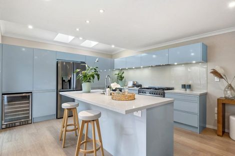 Photo of property in 3f Dallinghoe Crescent, Milford, Auckland, 0620