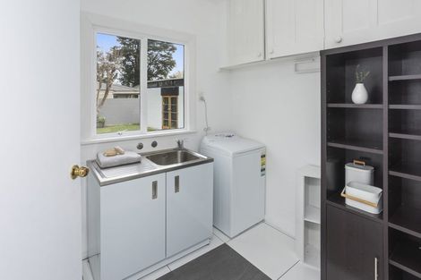 Photo of property in 31 Kotare Street, Fendalton, Christchurch, 8041