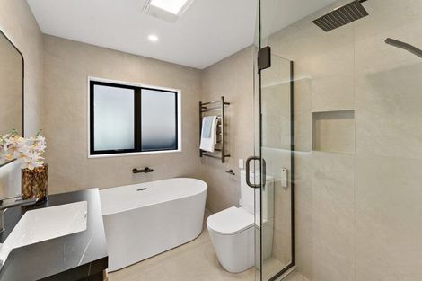 Photo of property in 2c Meadway, Sunnyhills, Auckland, 2010