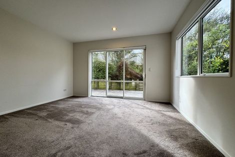 Photo of property in 39 Travis View Drive, Fairview Heights, Auckland, 0632
