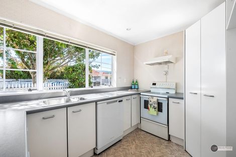 Photo of property in 8 Fraser Crescent, Elderslea, Upper Hutt, 5018